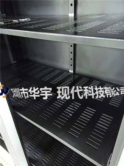 我司为华为技术有限公司提供定制内部防静电芯片样品储存恒温恒湿柜(图2)
