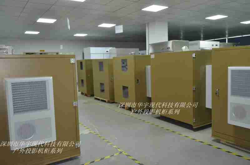 深圳某公司从我司订购6台双层放置投影机柜(图2)